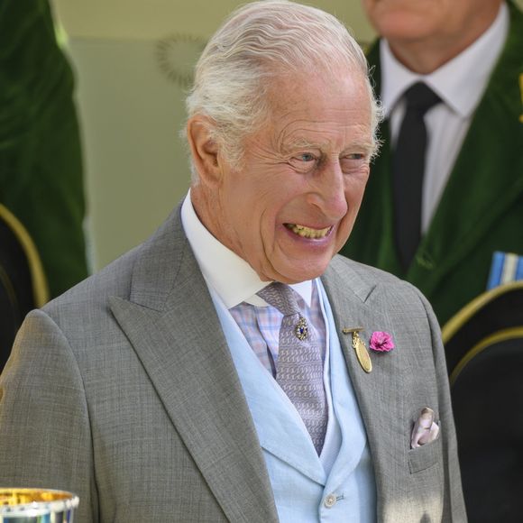 Le 17 juin 2025 : Royaux lors de la première journée du Royal Ascot à l'hippodrome d'Ascot.En vedette : le roi Charles III (Le roi Charles III d'Angleterre) : Le roi Charles III d'Angleterre.Où : Ascot, Royaume-Uni.Quand : 17 Jun 2025. Zuma Press / Bestimage