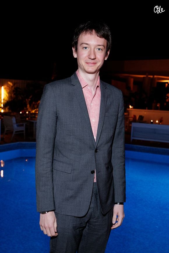 En juin 2025, Frédéric Arnault a ainsi repris le flambeau en devenant le Président-directeur général de ce fleuron italien, confirmant la stratégie de continuité familiale initiée treize ans plus tôt.

Frédéric Arnault - Dîner « Dior x Madame Figaro » sur la terrasse d'Albane lors du 79e Festival international du film de Cannes. Le 16 mai 2026
© Olivier Borde / Bestimage