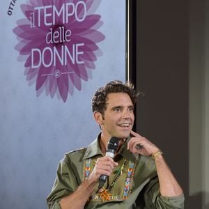 Mika sur le plateau de l'émission "Il tempo delle donne" à Milan. Le 16 septembre 2021. SGP / BESTIMAGE