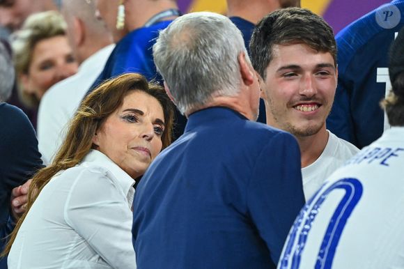Didier Deschamps sélectionneur de la France avec sa femme Claude Deschamps et leur fils Dylan pendant le match de la Coupe du Monde de la FIFA, groupe d entre la France et le Danemark au Stade 974 le 26 novembre 2022 à Doha, Qatar. (Photo Anthony Dibon/Icon Sport/ABACAPRESS.COM)