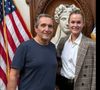 Elle a publié des vidéos et photos où elle rayonne, notamment “Haras therapy” et “Work in progress…”.

Serge Varsano et Laeticia Hallyday au lycée américain de Los Angeles @Facebook