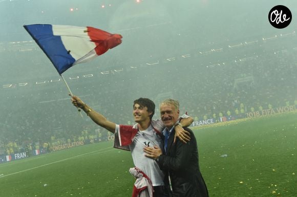 La mort est survenue le jour de l'anniversaire de la femme de Dylan, Mathilde

Le sélectionneur français Didier Deschamps célèbre sa victoire avec son fils Dylan après la victoire 4-2 de la France face à la Croatie en finale de la Coupe du monde de football 2018, au stade Luzhniki de Moscou, en Russie, le 15 juillet 2018. Photo de Lionel Hahn/ABACAPRESS.COM