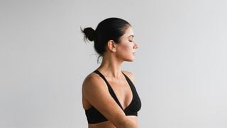 Les experts sont formels ! Cet exercice de Pilates est le plus complet pour garder la forme après 60 ans