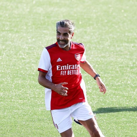 Ary Abittan  - Les VIP avaient répondu présent au match amical de football entre amis, organisé par J.C.Darmon, au profit de l'association "Plus fort la vie"  au stade Marcel Aubour de Saint-Tropez, Côte d'Azur, le 7 août 2021. L'association vient en aide aux enfants défavorisés et malades. L'équipe d'Arsenal était en rouge et l'équipe de la Juventus en noir et blanc. © Dominique Jacovides/Bestimage