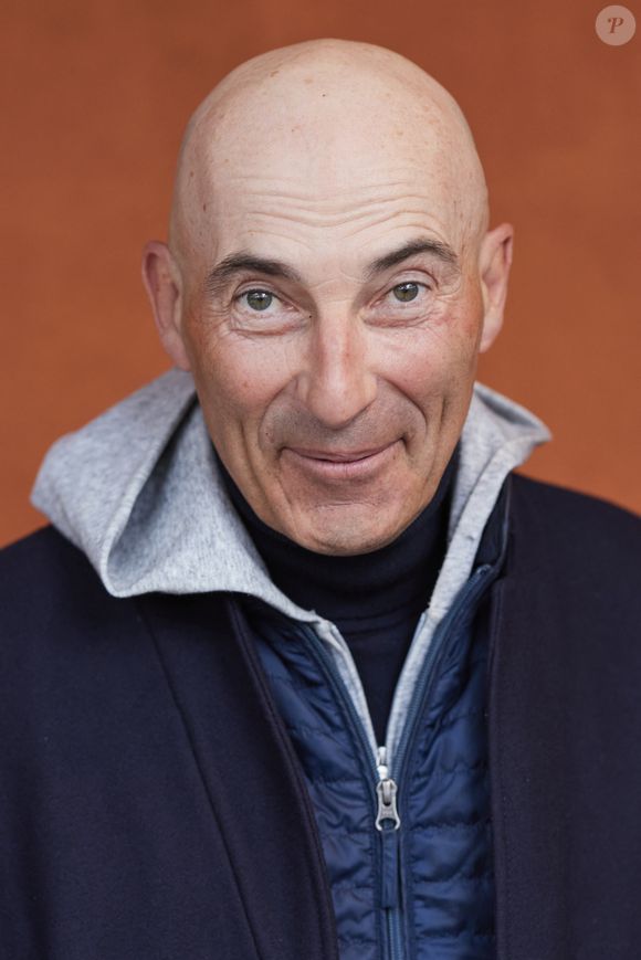 Nicolas Canteloup au village lors des Internationaux de France de tennis de Roland Garros 2024, à Paris, France, le 3 juin 2024. © Jacovides-Moreau/Bestimage