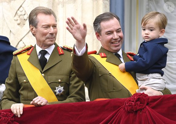 Les célébrations se sont déroulées du 3 au 5 octobre 2025.

Le grand-duc Henri de Luxembourg, son fils Le grand-duc Guillaume de Luxembourg, son fils le prince François de Luxembourg - - Cérémonie d'abdication du grand-duc H.de Luxembourg au palais grand-ducal de Luxembourg, le 3 octobre 2025. Photo by Photonews / Bestimage