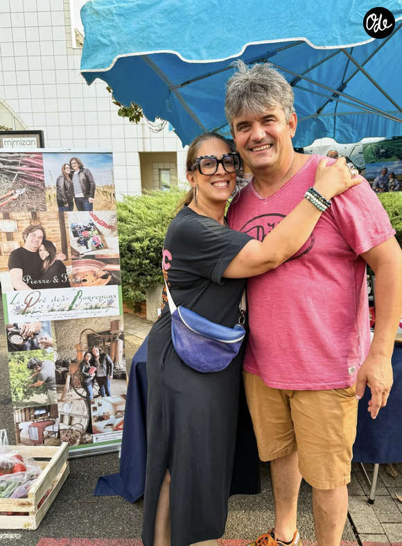 Leurs outils de travail avaient été saisis et leur maison familiale mise en vente, les laissant sans solution pour se reloger. 

Pierre et Frédérique de la saison 7 de "L'amour est dans le pré". Instagram