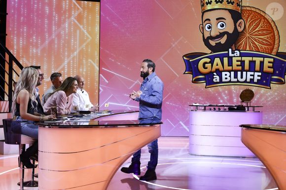 Exclusif - Valérie Benaim, Matthieu Delormeau, Cyril Hanouna, sur le plateau de TBT9 (Tout beau tout n9uf) présenté par C.Hanouna, et diffusé en direct sur W9, Paris, France, le 06 janvier 2026. © Jack Tribeca / Bestimage