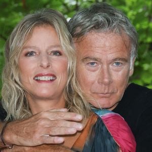 Karin Viard et Franck Dubosc - Photocall du film "Nouveau départ" lors de la 16ème édition du festival du film francophone (FFA) de Angoulême le 26 août 2023. © Coadic Guirec / Bestimage 