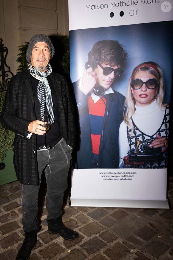 Exclusif - Florent Pagny - Défilé Nathalie Blanc x Livy studio à l'hôtel Le Marois à Paris, le 26 septembre 2025.
© Anne-Sophie Guebey / Julien Sarkissian / Bestimage