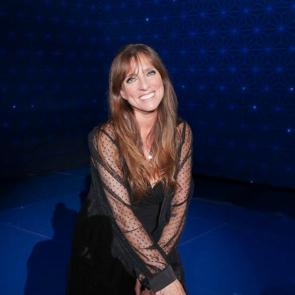 Lynda Lemay enregistre l'émission "La boîte à secrets 14", diffusée le 28 octobre sur France 3. 

© Jack Tribeca / Bestimage