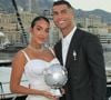 Profitant des projecteurs de la Coupe du monde, l'actualité se tourne vers la nouvelle et gigantesque propriété portugaise de Cristiano Ronaldo et Georgina Rodriguez.

Cristiano Ronaldo et Georgina Rodriguez, Instagram