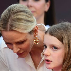 Le prince Albert II de Monaco, la princesse Charlène de Monaco, la princesse Gabriella de Monaco, comtesse de Carladès, et le prince Jacques de Monaco, marquis des Baux, assistent à l’inauguration de l’espace thématique consacré à la Principauté de Monaco à Europa-Park, à Rust, en Allemagne, le 29 juin 2026. © Dana Press/Bestimage