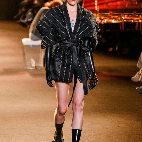 Pas de date pour le mariage pour le moment...

Paris Jackson défile pendant que le pianiste, compositeur et designer Hayashi Yoshiki se produit lors du défilé Maison Yoshiki Paris Womenswear Spring-Summer 2025 dans le cadre de la semaine de la mode de Paris, le 30 septembre 2024 à Paris, France. Photo by Shootpix/ABACAPRESS.COM