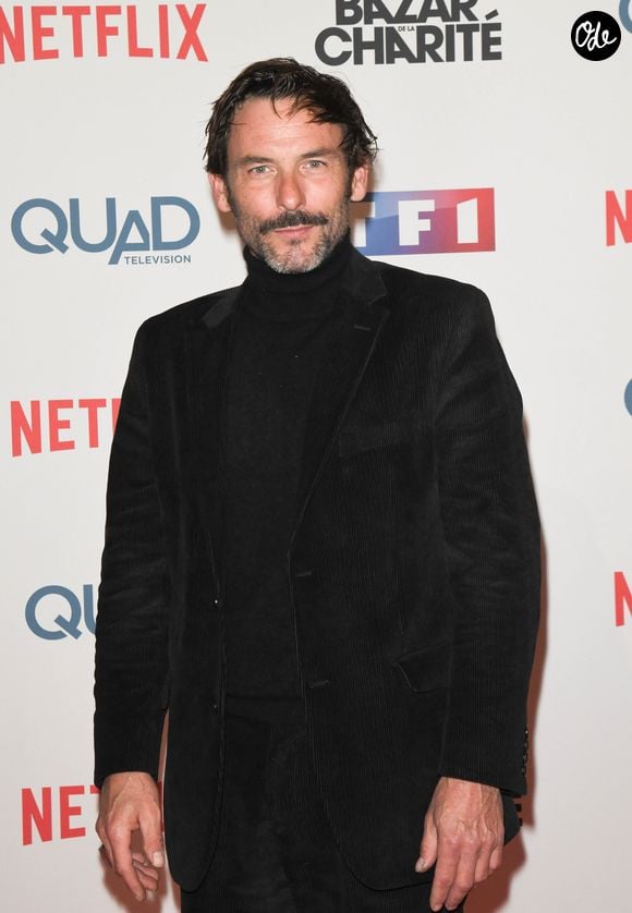 Le résultat est époustouflant 

Sagamore Stévenin à l'avant-première de série télévisé TF1 "Le Bazar de la Charité" au Grand Rex à Paris, France, le 30 septembre 2019. © Coadic Guirec/Bestimage