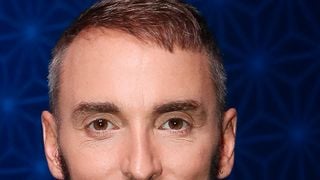 Christophe Willem, désormais installé une partie de l’année au Brésil, prêt pour être papa ? Il répond