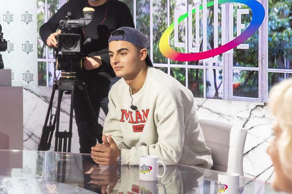 Exclusif - Diego Alary pendant l'enregistrement de l'émission Clique , présentée par Mouloud Achour et diffusée en clair le 21 Fevrier 2021 sur C+ - Paris le 19/02/2021 - © Jack Tribeca / Bestimage