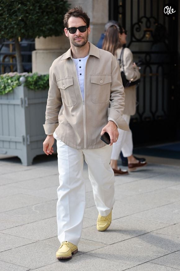 Paris, FRANCE  Jacquemus quitte le Ritz à Paris pendant la Fashion Week.