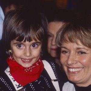 "Je vais dire la vérité : au début, on l’a cachée…", a-t-il expliqué face à Frédéric Lopez.

Archives - Monique, l'épouse de Frédéric François, et sa fille - Frédéric François lors de son premier concert à l'Olympia à Paris. Le 21 mars 1994
© Jean-Claude Woestelandt / Bestimage