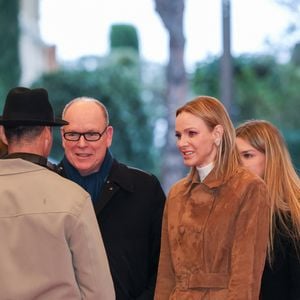 Le prince Albert II de Monaco, La princesse Charlène de Monaco, La princesse Stéphanie de Monaco, Camille Gottlieb lors du spectacle Monaco sous les Etoiles, sous le chapiteau de Fontvieille à Monaco, le 22 décembre 2025. 
© Claudia Albuquerque / Bestimage