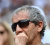 Comme le relaye l'AFP, les faits se sont déroulés mardi dernier, au petit matin, à son domicile situé à Nyon, au nord-est de Genève.

Alain Prost dans les tribunes de Roland Garros le 01 juin 2025 à Paris, France. Photo by ABACAPRESS.COM