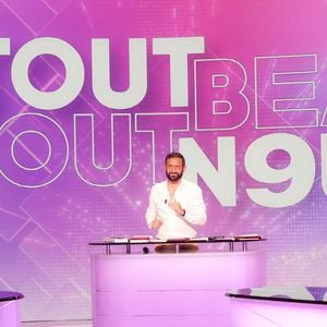 Exclusif - Cyril Hanouna, sur le plateau "Tout beau, tout n9uf" (TBT9) présenté par C.Hanouna, et diffusé en direct sur W9, Paris, France, le 18 septembre 2025. © Jack Tribeca / Bestimage