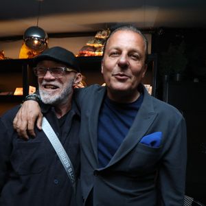 Jean Roch et son frère Dominique Pedri - Jean Roch a reçu ses amis pour fêter la fermeture de son célèbre club privé, "VIP Room" à Saint-Tropez, après 29 ans d'existence, le 5 avril 2026. Après un dernier week-end de fête, du 3 au 5 avril 2026, le célèbre établissement sera remplacé par le "Lilly's Club".
© Franz Chavaroche / Bestimage