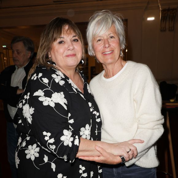 Exclusif -  Michèle Bernier et Annie Lemoine - 50ème de la pièce "Lyly" avec M. Bernier et F. Perrin au théâtre de Paris le 27 mars 2025. © Coadic Guirec/Bestimage