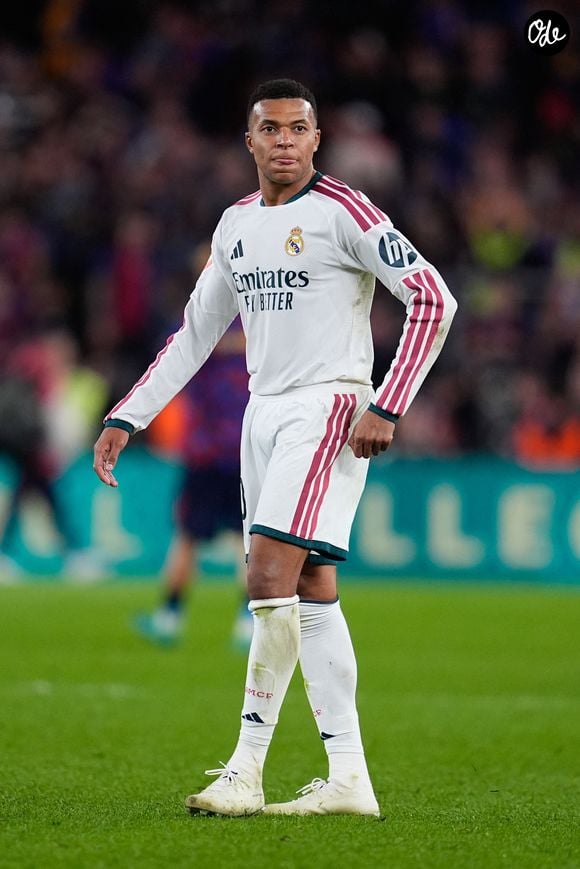 Kylian Mbappé lors du match de championnat d'Espagne (LaLiga EA Sports) opposant le FC Barcelone au Real Madrid CF au Spotify Camp Nou, le 25 octobre 2026, à Barcelone, en Espagne. (Credit Image: © Dennis Agyeman/AFP7 via ZUMA Press Wire)