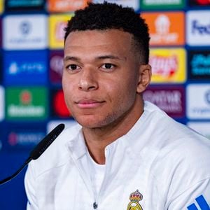 Kylian Mbappé du Real Madrid s'exprime lors de la conférence de presse avant le match de l'UEFA Champions League contre l'AS Monaco à Ciudad Real Madrid. © Alberto Gardin/ZUMA Press Wire/Bestimage