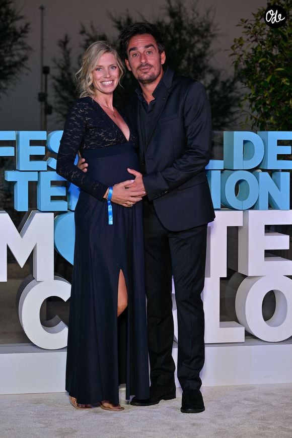 En bref : un cadeau. 

Aurore Delplace et Kevin Levy lors de l'after-party d'ouverture du 65e Festival de télévision de Monte-Carlo, le 12 juin 2026 à Monte-Carlo, Monaco. Photo de Julien Reynaud/APS-Medias/ABACAPRESS.COM
