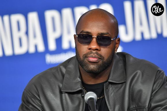 "À la suite des examens réalisés ces derniers jours sur mon épaule, opérée en 2013, mon équipe médicale m'a recommandé de suivre un programme spécifique de renforcement pendant trois semaines".

- Match de gala NBA Jam team Teddy Riner contre team Esteban Ocon lors du NBA Paris Games 2025 à L'Accor Arena Bercy le 24 janvier 2025 © Ramsamy Veeren / Bestimage