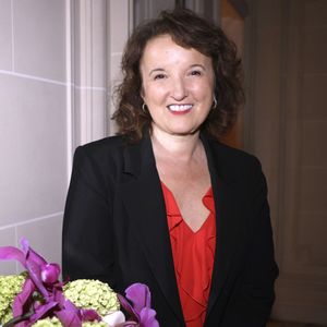 Anne Roumanoff - Soirée de gala pour la Fondation de la Recherche en Physiologie, "Les Stéthos d'Or" au Four Seasons Hôtel George V à Paris le 16 mars 2026. © Cédric Perrin/Bestimage