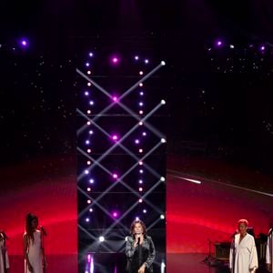 Exclusif - Chimene Badi et ses choristes - Enregistrement de l'émission "La fête de la chanson française" à Paris, présentée par L.Thilleman et A.Manoukian, et diffusée le 20 décembre sur France 3
© Pierre Perusseau / Bestimage