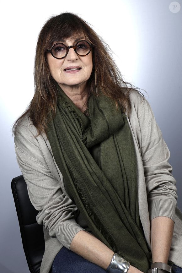 Pour rappel, Nathalie André n'est pas qu'uniquement passée par TF1 et la Star Academy. Elle a également travaillé sur France 2, où elle a lancé "plusieurs marques de la chaîne, de 'Prodiges' au 'Village préféré des Français' en passant par 'On n'demande qu'à en rire', et modernisé des programmes tels que les 'Victoires de la musique' et 'Fort Boyard' ou encore 'On n'est pas couché'." C'est ce que rappellent nos confrères de Puremédias.

Portrait de Nathalie André lors de L'enregistrement de l'émission Chez Jordan présentée par jordan de Luxe le 1er juin 2022.
© Cédric Perrin / Bestimage
