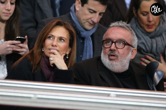 Dominique Farrugia a pu compter sur le soutien d’Isabelle tout au long de sa maladie.

Dominique Farrugia et sa femme Isabelle - Huitième de finale retour entre le Paris Saint-Germain et le Bayer Leverkusen au Parc des Princes remporté par les parisiens sur le score de 2-1 à Paris le 12 mars 2014.  

Photo : DOMINIQUE JACOVIDES / BESTIMAGE