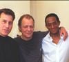 "Leur alchimie avait quelque chose de très spécial… mais ils étaient très différents" 


Les stars de la série télévisée à succès des années 70 Starsky et Hutch. Paul Michael Glaser (Starsky), David Soul (Hutch) et Antonio Fargas (Huggy Bear) lors de l'ouverture de "Alive In The Fridge - The Dead Monkey" au Fridge, à Londres 23 mars 1999. © PA/ABACA.