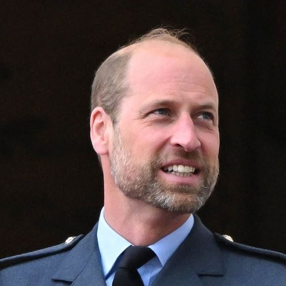 Le prince William, prince de Galles - La famille royale britannique assiste aux célébrations du 80ème anniversaire de la fin de la Seconde guerre mondiale (VE Day) au balcon de Buckingham Palace à Londres, le 5 mai 2025. Photo par Backgrid UK/ Bestimage