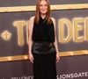 Toutefois, c'est une nuance mystérieuse et chic qui tire son épingle du jeu cette saison : un bordeaux très foncé aux reflets de cerise noire.

Julianne Moore à la soirée de clôture du BFI London Film Festival, au Royal Festival Hall, le 18 octobre 2026 à Londres.

© Bestimage