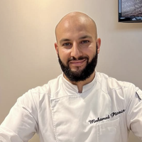 Mohamed (Le Meilleur Pâtissier) : L'ancien candidat a ouvert son premier restaurant à Asnières-sur-Seine dans la rue d'un célèbre sportif