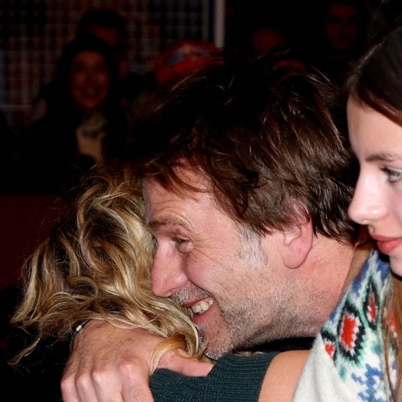 Alexandra Lamy, Thomas Jouannet, Mado Jouannet lors de la cérémonie de clôture du 27ème Festival International du Film de Comédie de l'Alpe d'Huez, France, le 20 janvier 2024. © Dominique Jacovides/Bestimage