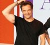 David Hallyday préfère surtout profiter de sa famille et de ses amis proches.

David Hallyday lors du backstage de l'enregistrement de l'émission "Famille je vous aime" présentée par M. Drucker et qui sera diffusée le 13 juin 2025 sur France 3, aux Studios rive gauche à Paris, France, le 15 avril 2025. © Clovis-Gaffiot/Bestimage