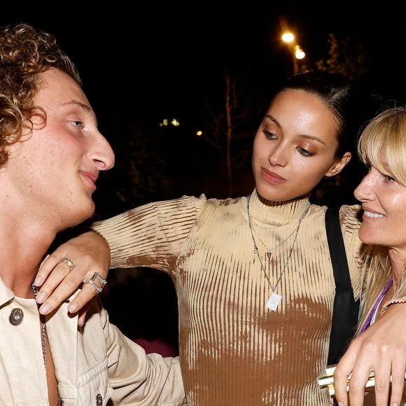 Exclusif - Joalukas Noah, sa soeur Jenaye et Isabelle Camus lors de la soirée d'anniversaire de Joalukas Noah, fils de Yannick Noah et Isabelle Camus, pour ses 18 ans à Paris le 10 juin 2022. 

© Cyril Moreau / Bestimage