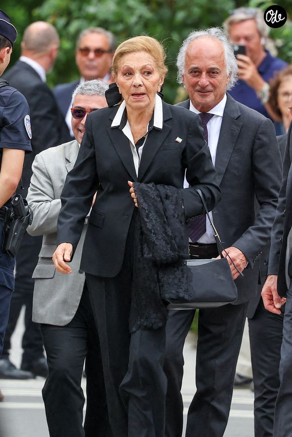 Farah Pahlavi lors des funérailles de B. Chirac à la basilique Sainte-Clotilde à Paris (7e) le 12 juin 2026. L’ancienne première dame de France est décédée le 5 juin 2026 à l’âge de 93 ans. 
© Jacovides / Liewig / Bestimage
