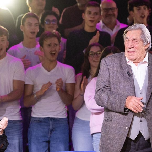 Exclusif - Jean-Pierre Castaldi, Catherine Lara lors de l'enregistrement de l'émission "La Boîte à secrets", présentée par F.Bollaert et diffusée le 9 janvier 2026 sur France 3, dans les studios du Lendit à Saint-Denis, France, le 2 décembre 2025. © Cyril Moreau/Bestimage