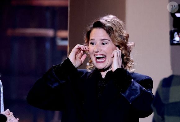 Exclusif -  Elodie Poux lors de l'enregistrement de l'émission "La chanson secrète N°14", présentée par N.Aliagas et diffusée le 26 décembre sur TF1, consacrée à Elodie Poux à Paris le 9 décembre 2025. © Jacovides-Moreau/Bestimage