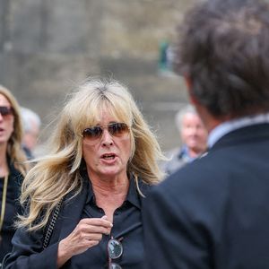 Marie Poniatowski (Rambaldi), Sarah Poniatowski (Lavoine), les deux filles du défunt - Sorties des obsèques du prince Jean-Stanislas Poniatowski en l'Eglise polonaise à Paris, France, le 29 avril 2024. © Jacovides-Moreau/Bestimage