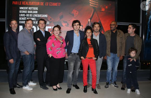 L'une des actrices principales y avait réagi.

Hubert Caillard et Dominique Boutonnat, Emilie Gavois Kahn, le réalisateur Gela Babluani et son frère le comédien George Babluani, Anouk Grinberg,  Louis Do de Lencquesaing,  Jean-Michel Correia lors de la première de 'Money' au cinema UGC La Défense le 25 Septembre 2017.