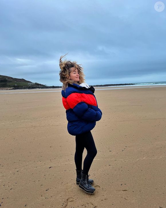 Anaïs Grangerac, animatrice et jeune maman d'une petite Mila, s'affiche divine sur les réseaux sociaux.