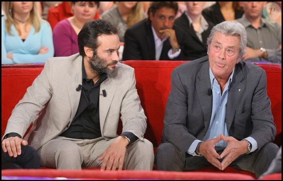 Archive - Alain Delon et Anthony Delon dans Vivement dimanche le 24 septembre 2008. © Guillaume Gaffiot/bestimage